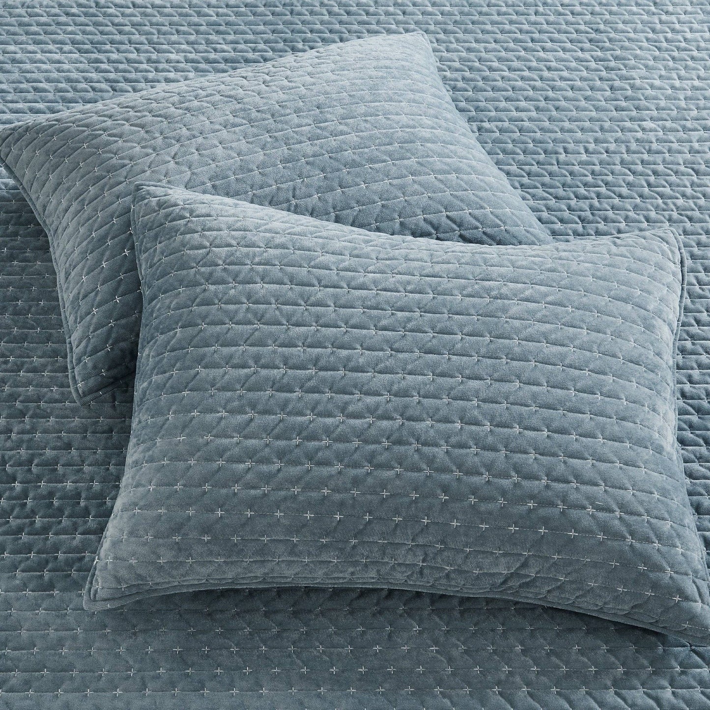 Rust King Velvet Stitch Quilt Set