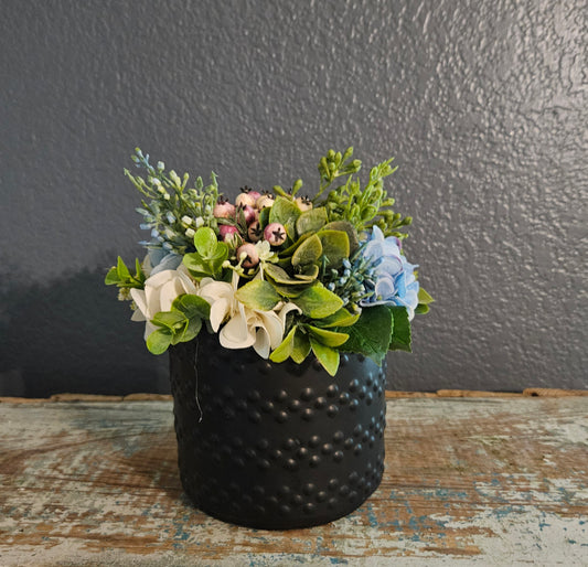 Medium Sit Around with Blue and Cream