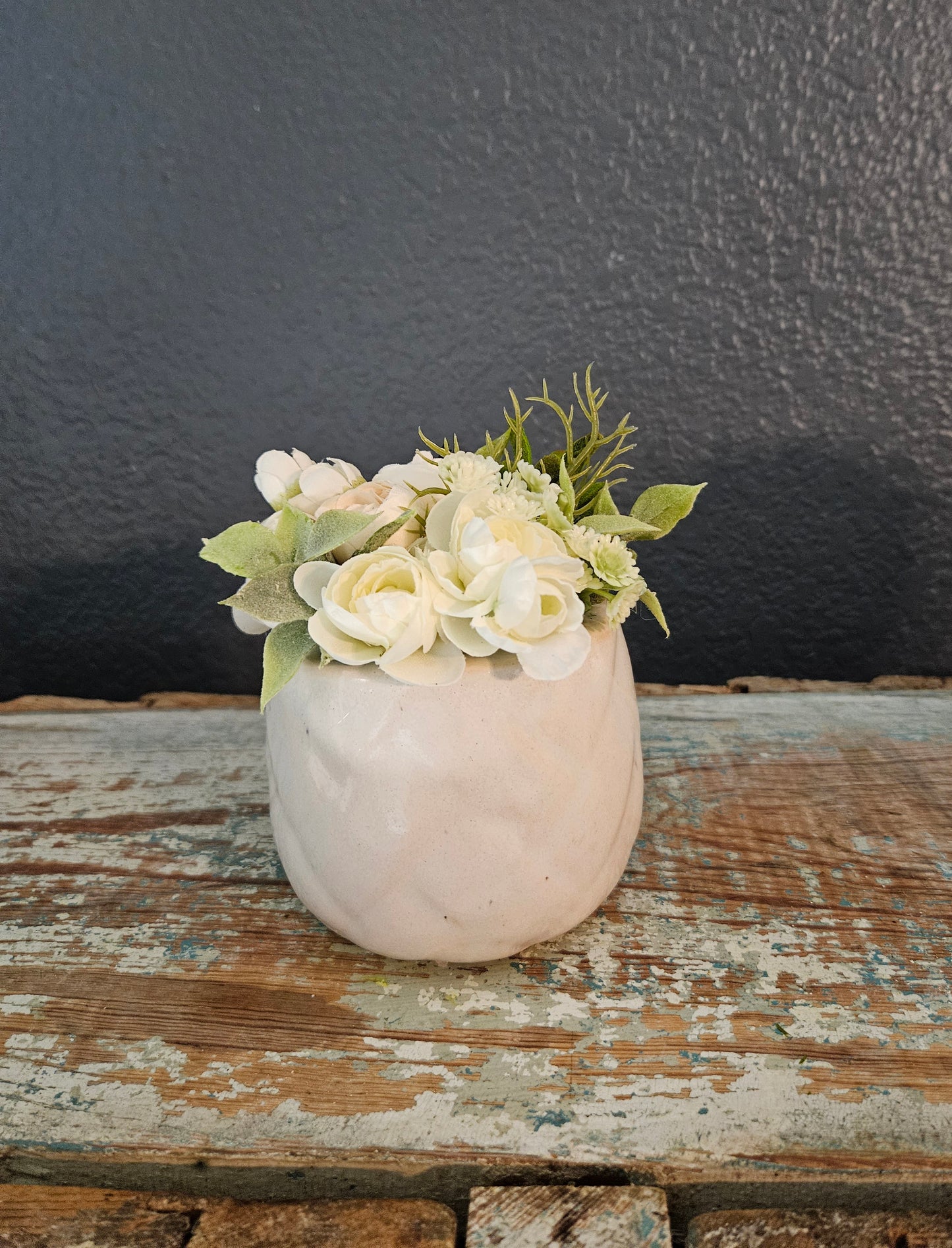 5" Tall Cream Ranunculus Sit Around