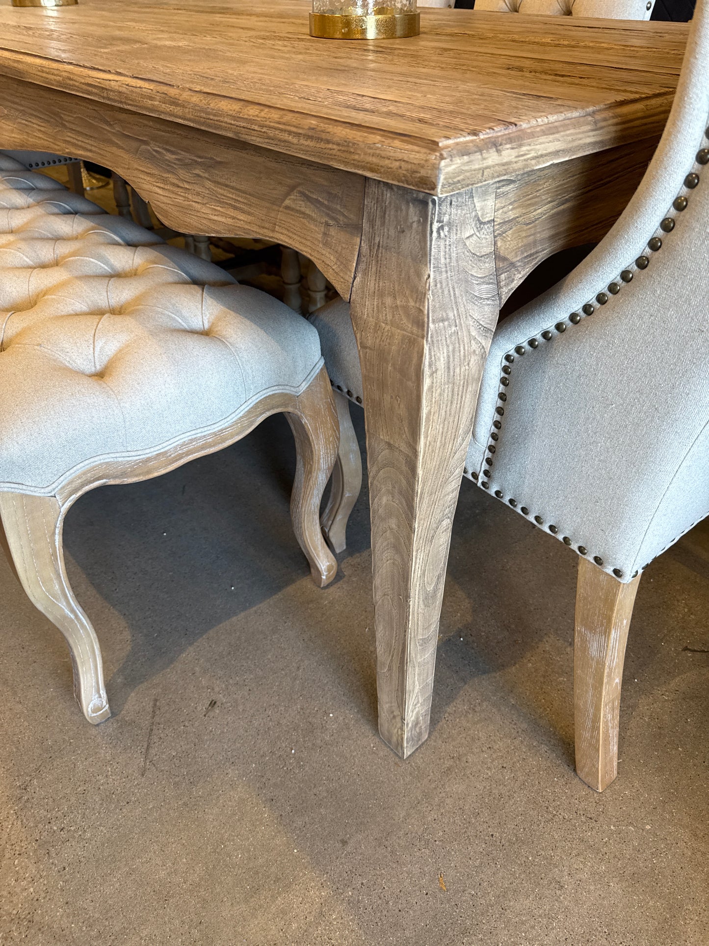 Layla Dining Table