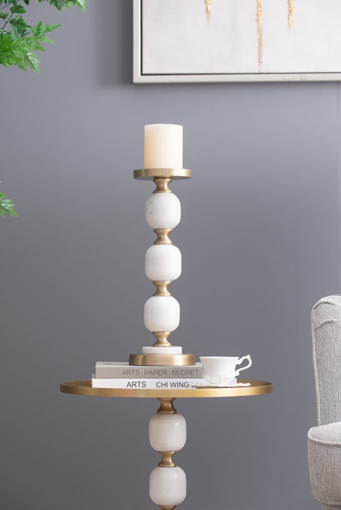 Gold & White Pebbled Pillar Candleholder (Various Sizes)