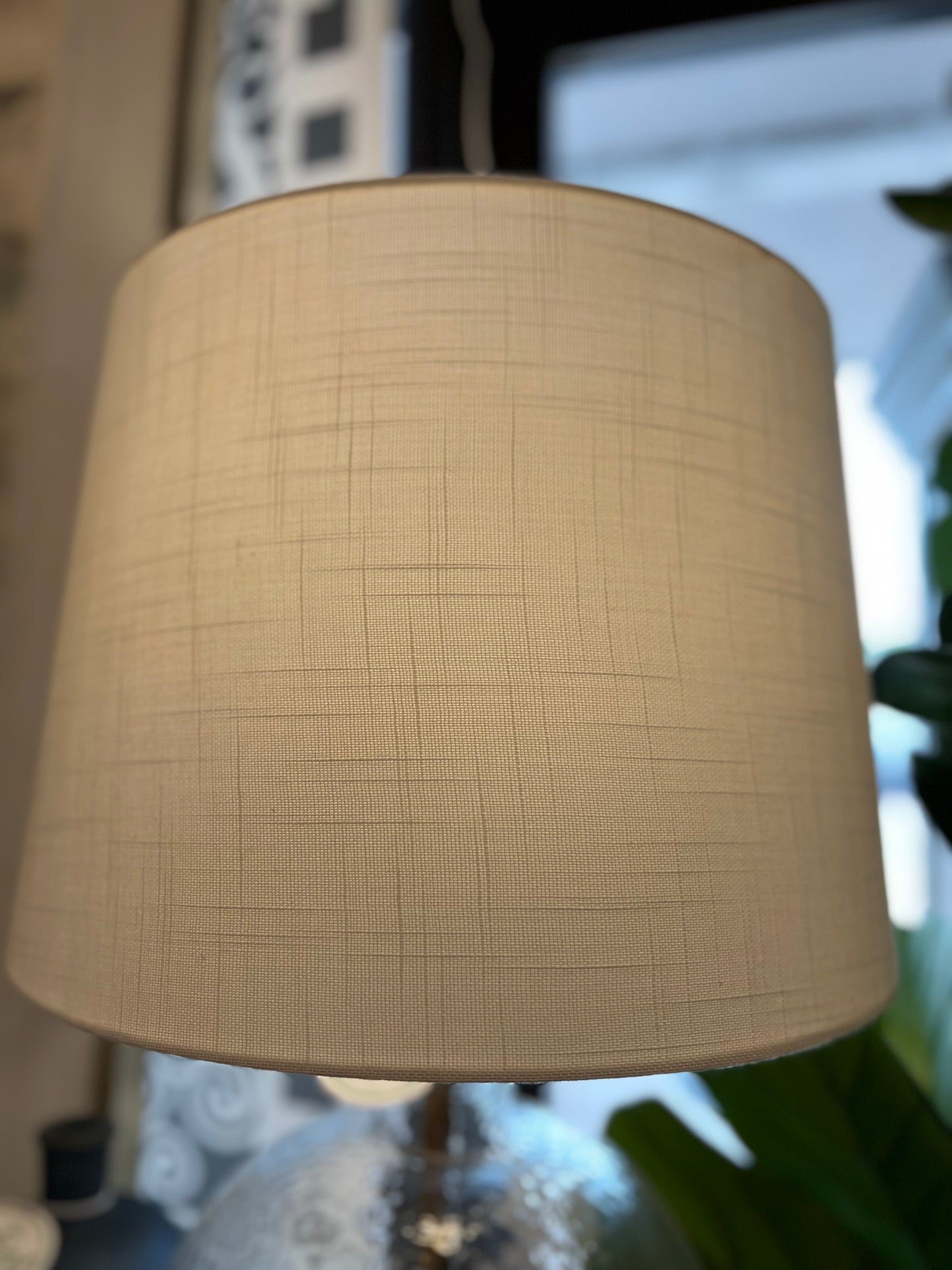 Hammered Glass Table Lamp