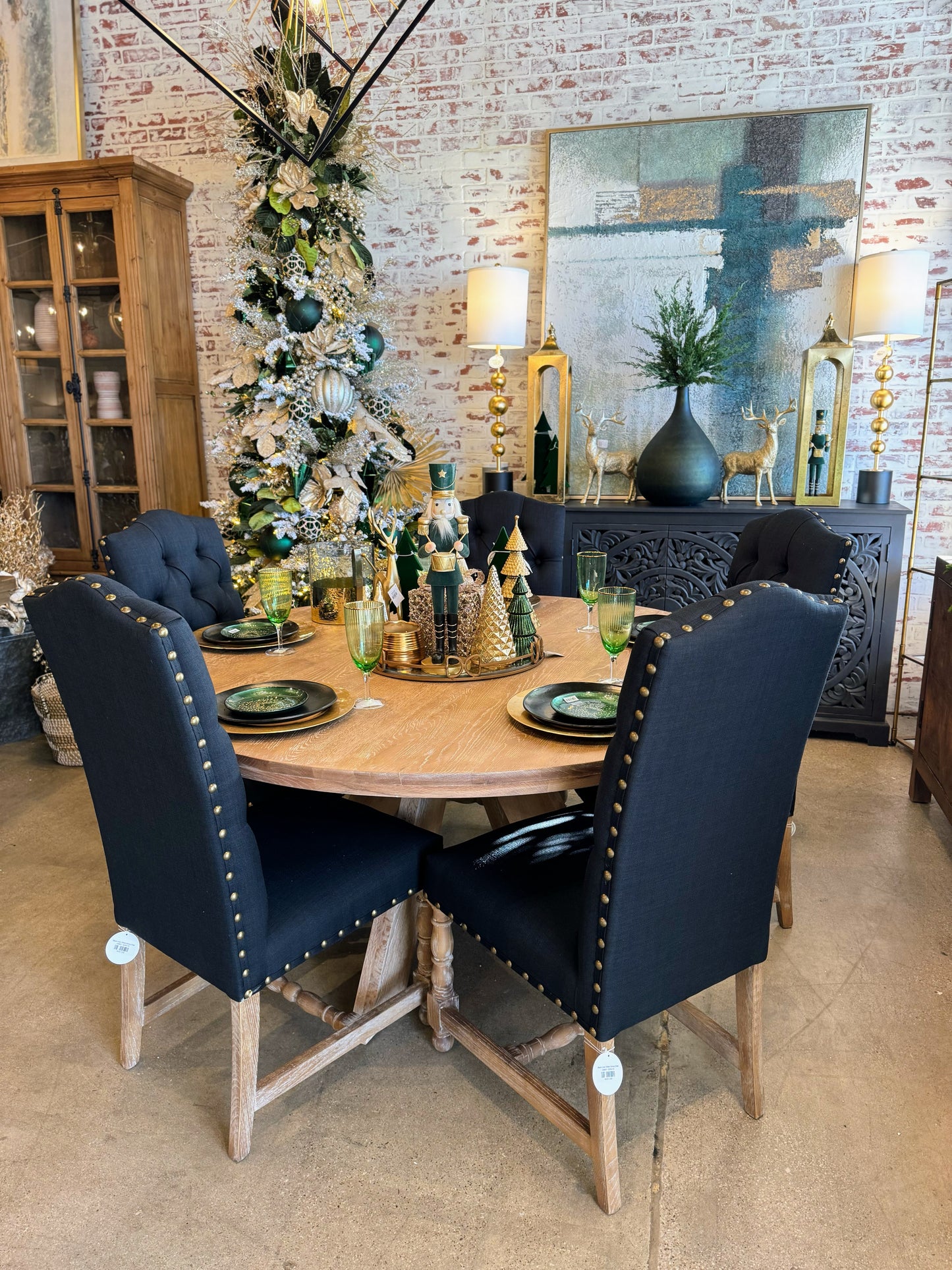 Rodrigo 60" Round Dining Table