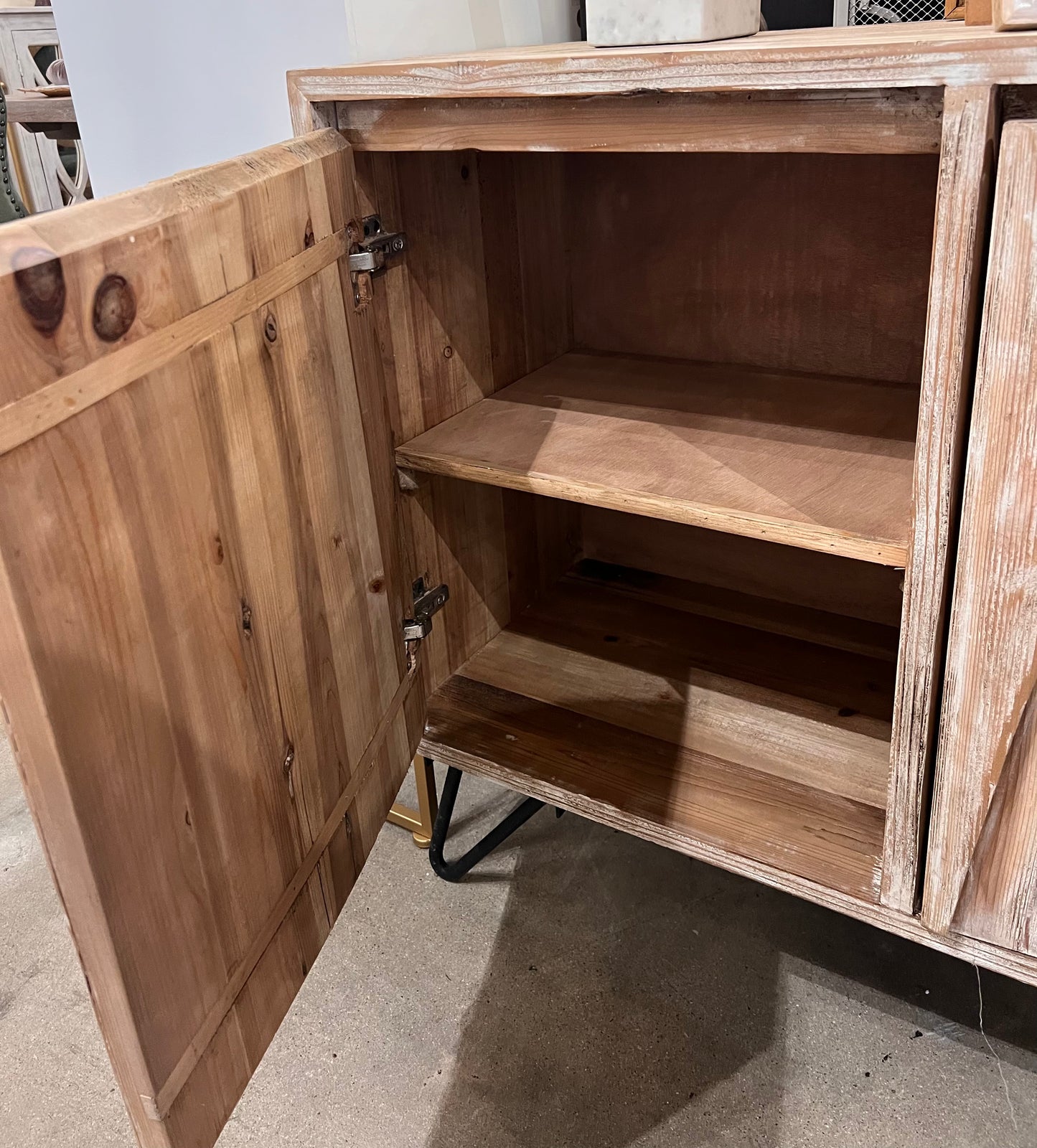 Amie Solid Elm Breakfront (Whitewash)