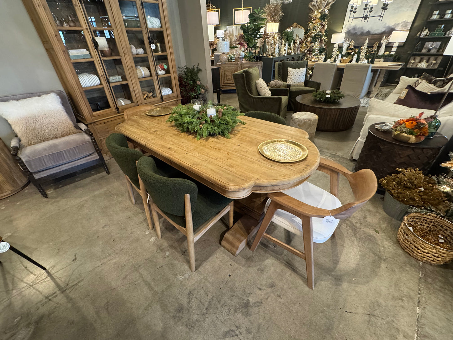 Dylan Rounded Edge Dining Table (Natural)