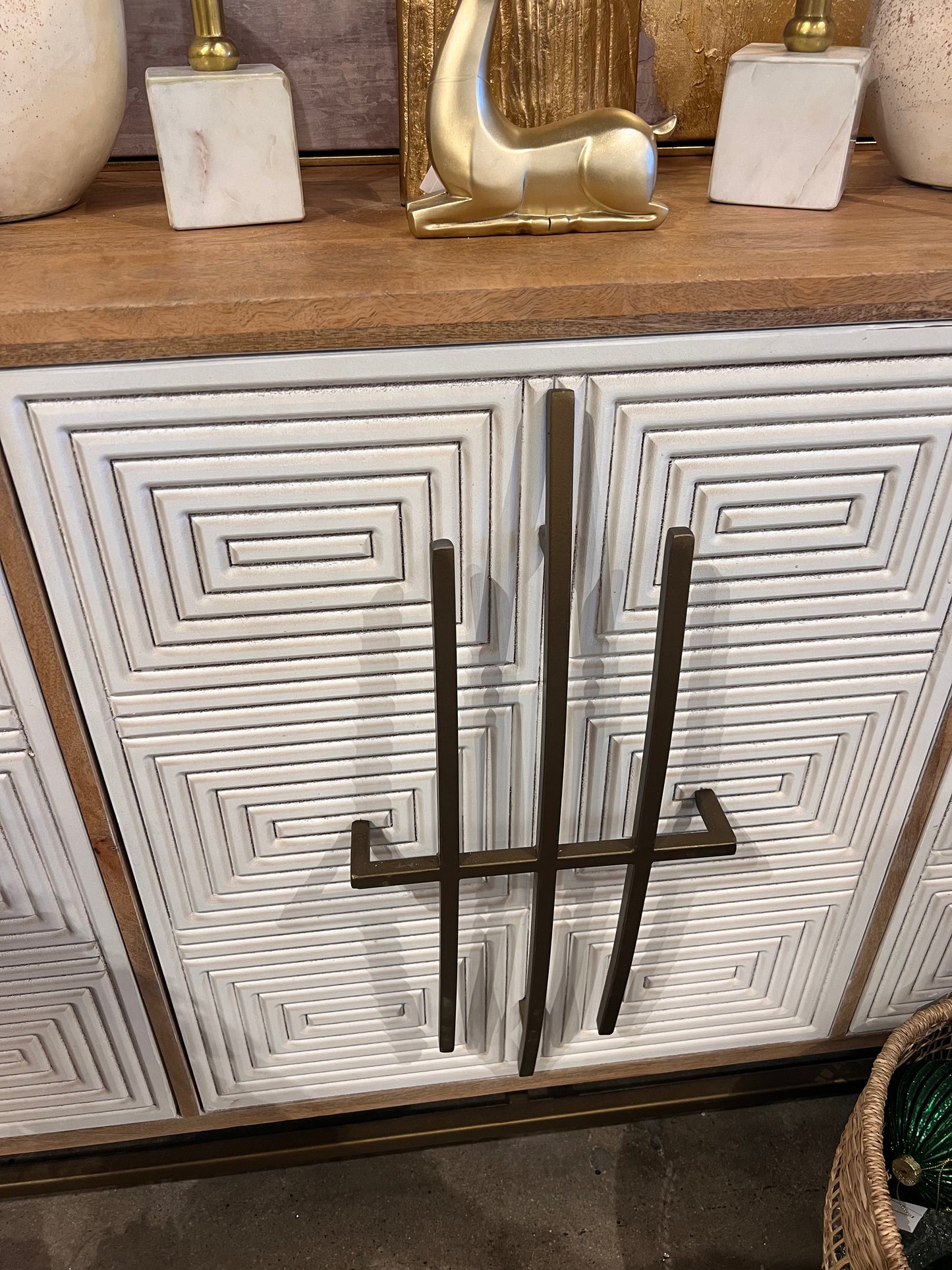 Lizzy Sideboard
