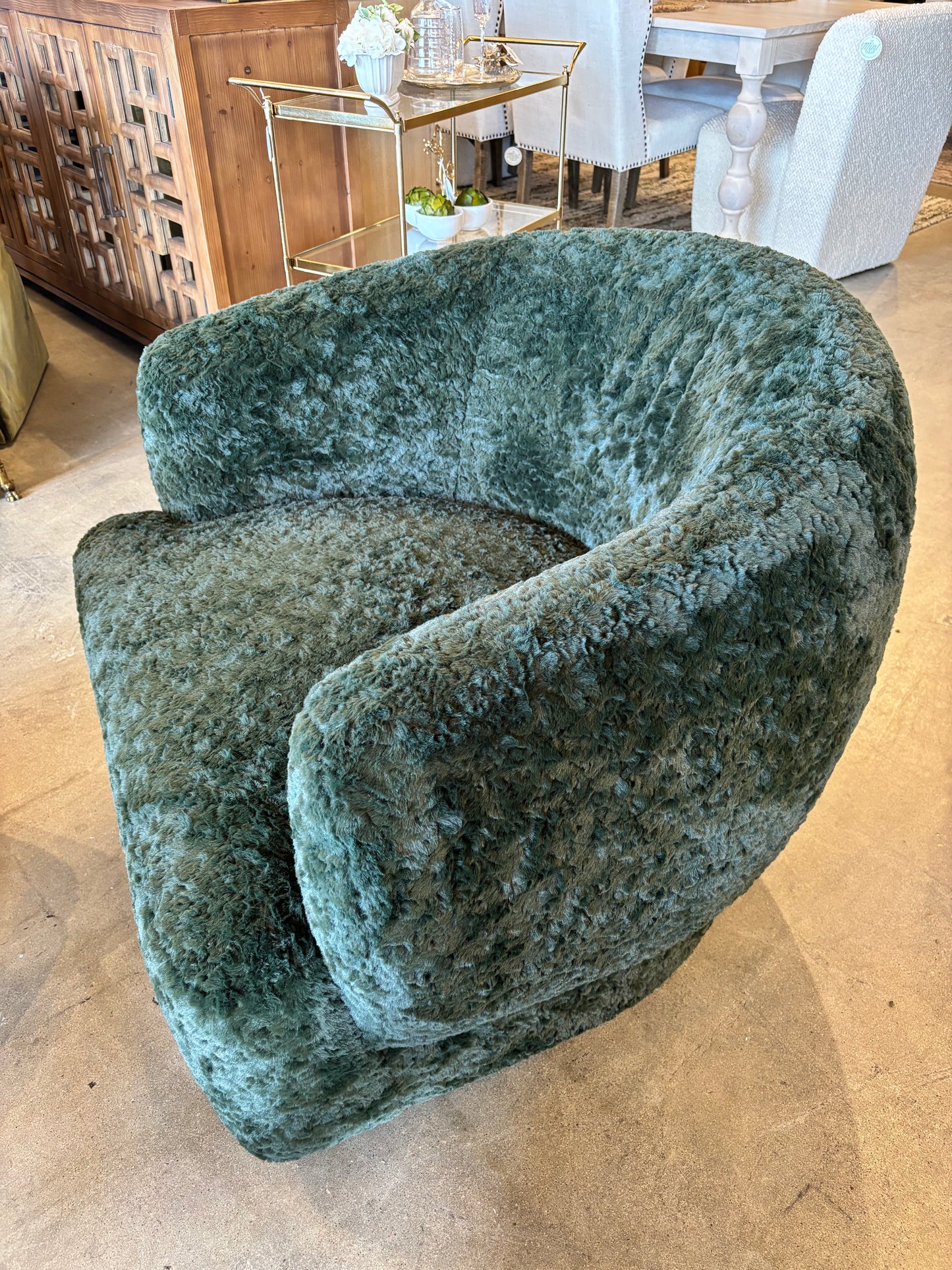 Nia Swivel Chair