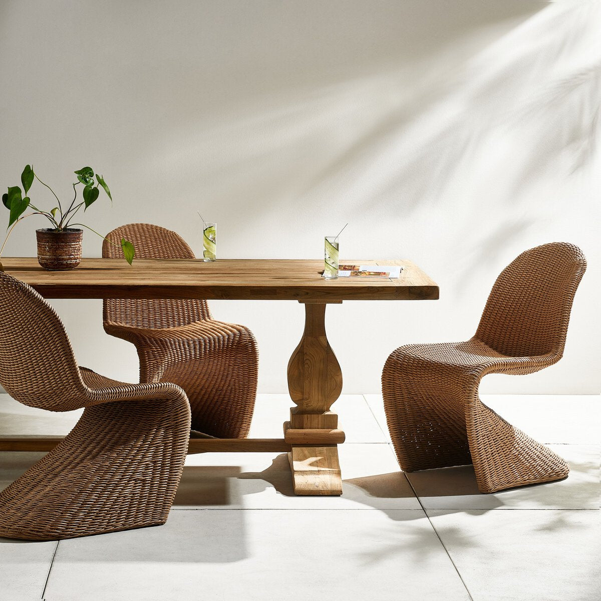 Novelle Outdoor Dining Table