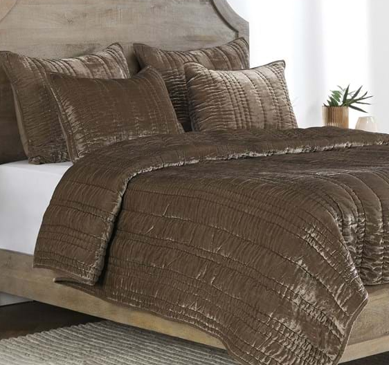 Seville Desert Taupe (4 Piece King Quilt Set)