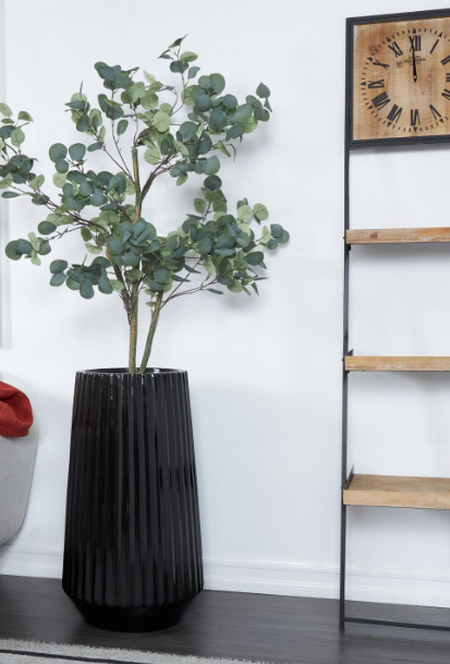 Black Floor Vase (Various Sizes)