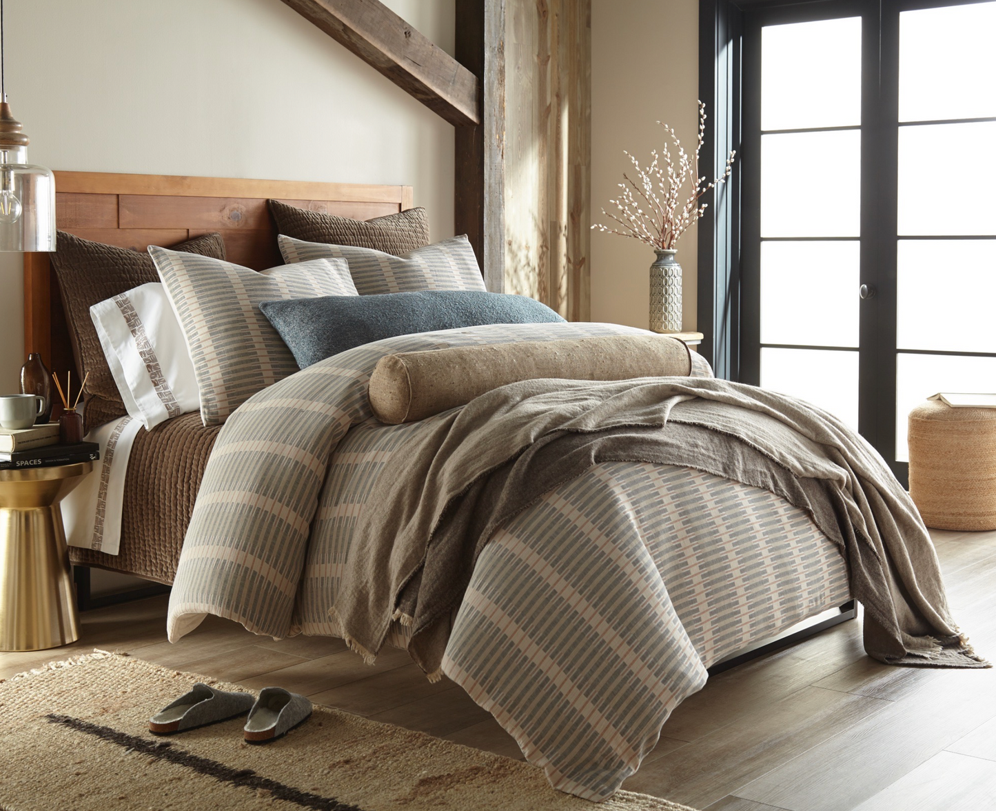 Ethan Velvet Tobacco Quilt, Queen