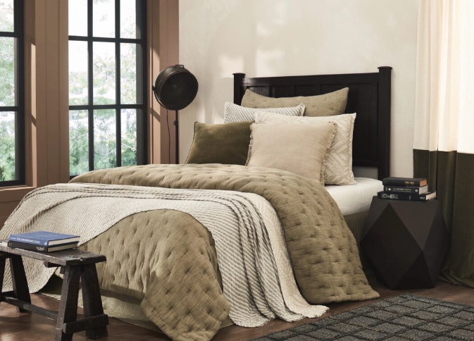 Dalton Quilt King, Laurel