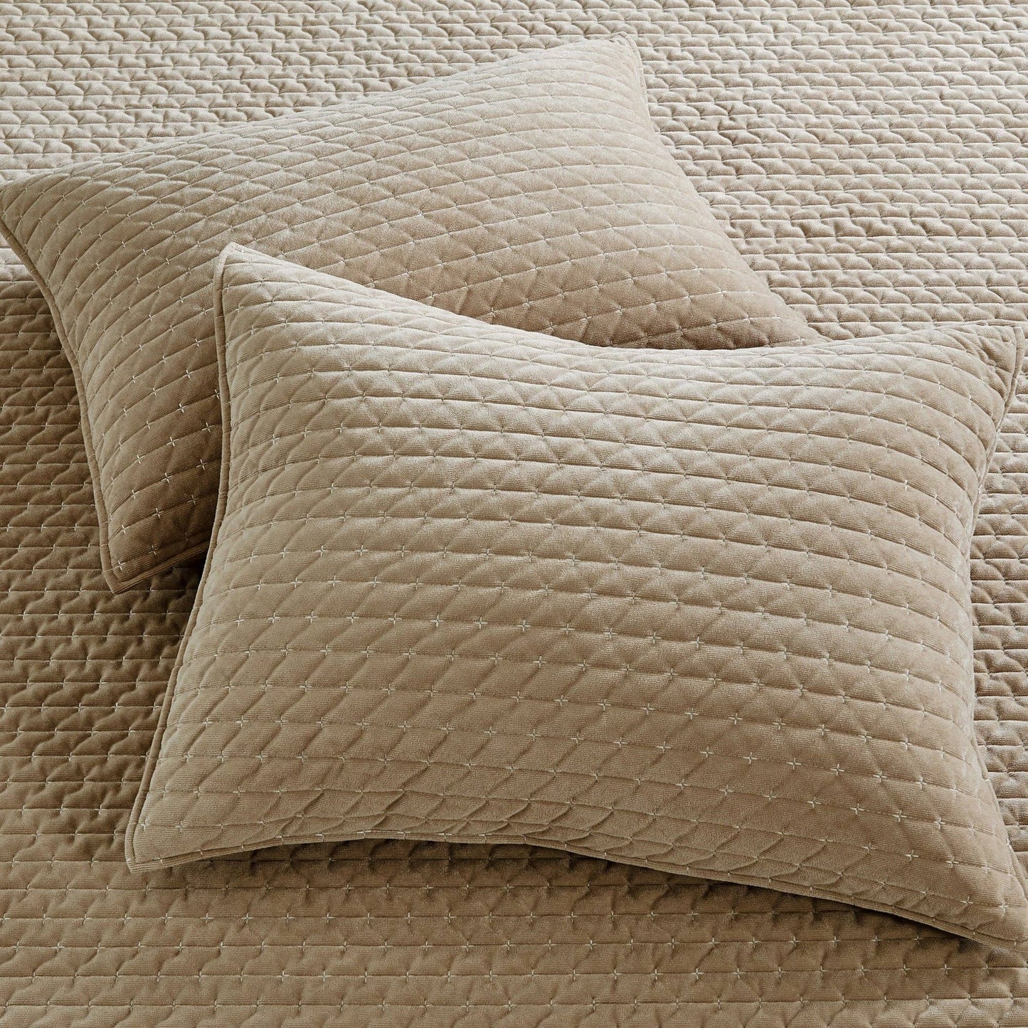 Rust King Velvet Stitch Quilt Set
