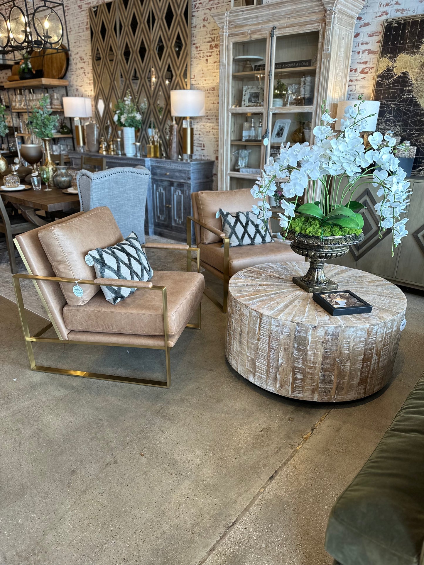 Calvin Club Chair, Camel
