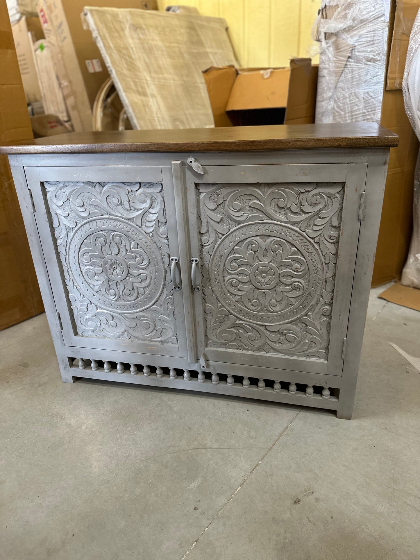 Missy Cabinet Mango (Gray)