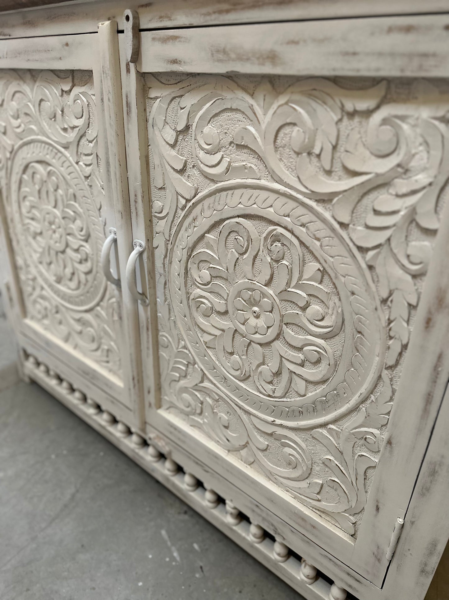 Missy Cabinet Mango (White)