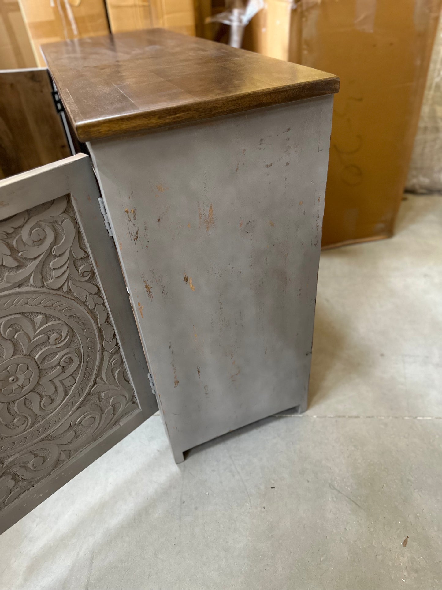 Missy Cabinet Mango (Gray)