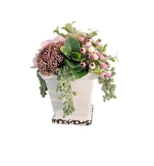 Rose & Berry Sit Around