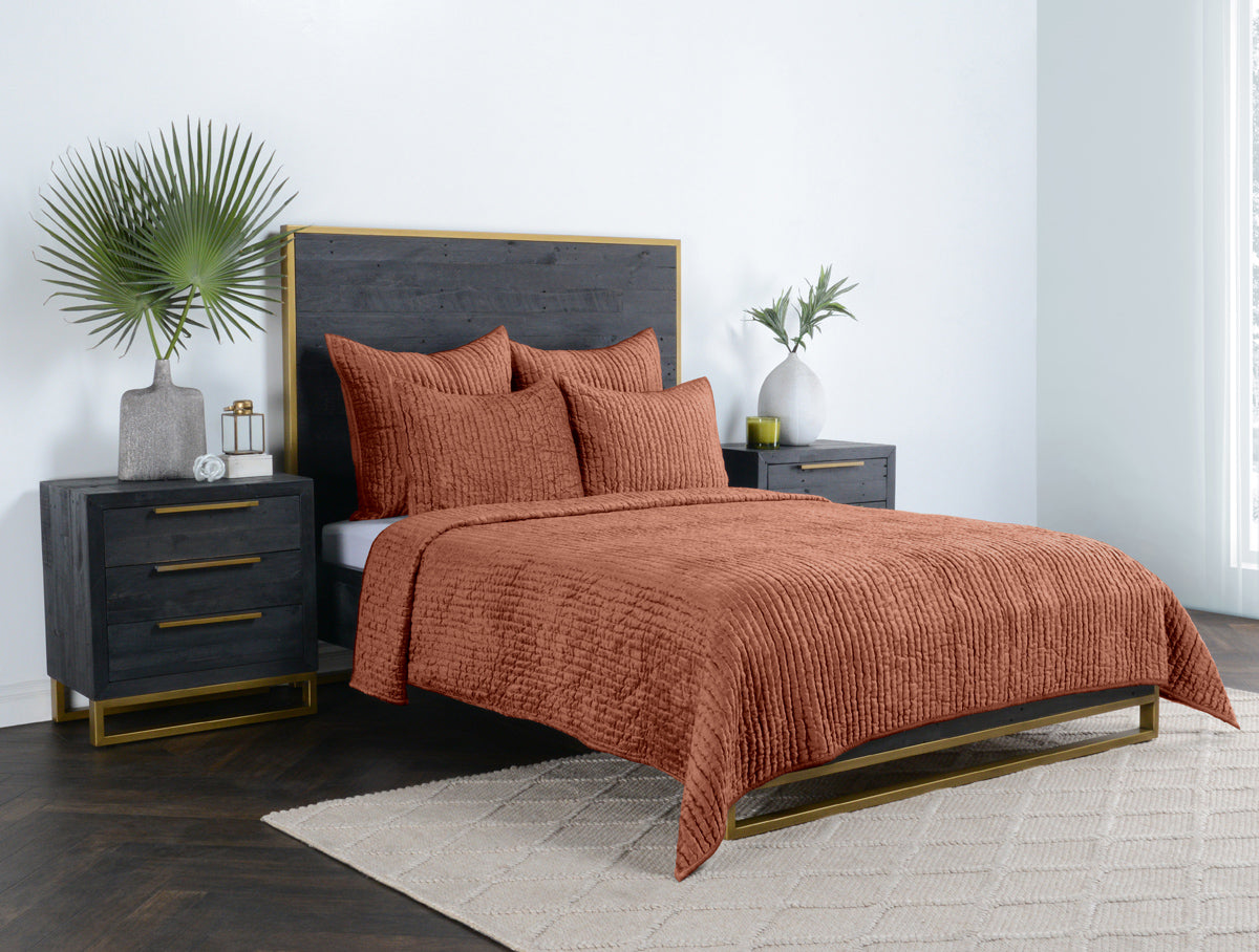 Bari Terra Cotta 4 Piece King Quilt Set, Velvet