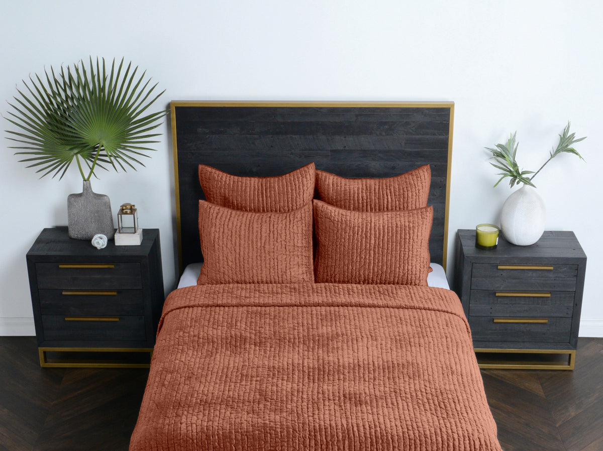 Bari Terra Cotta 4 Piece King Quilt Set, Velvet