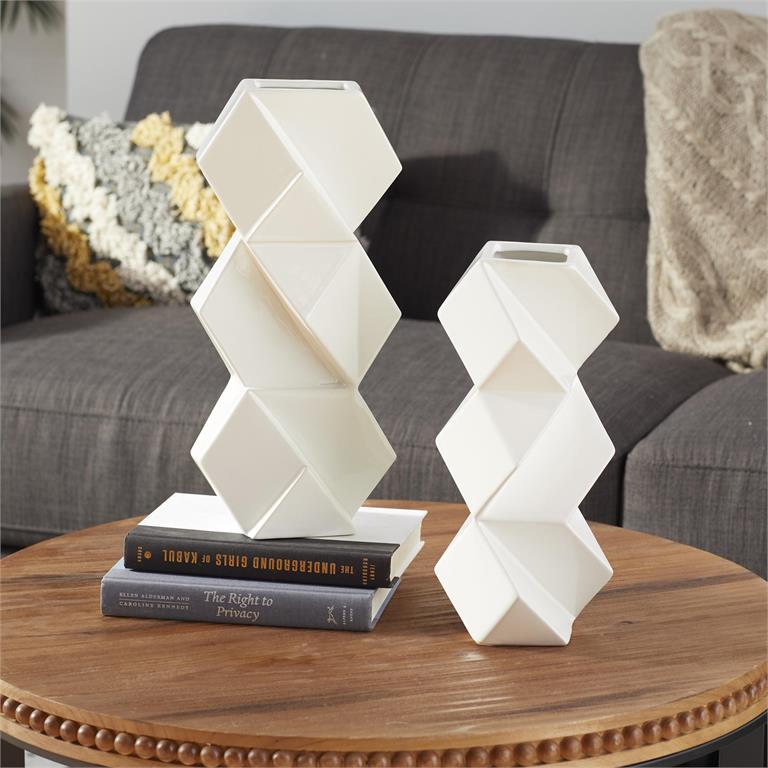 Cosmopolitan White Diamond Shaped Vase (Various Sizes)