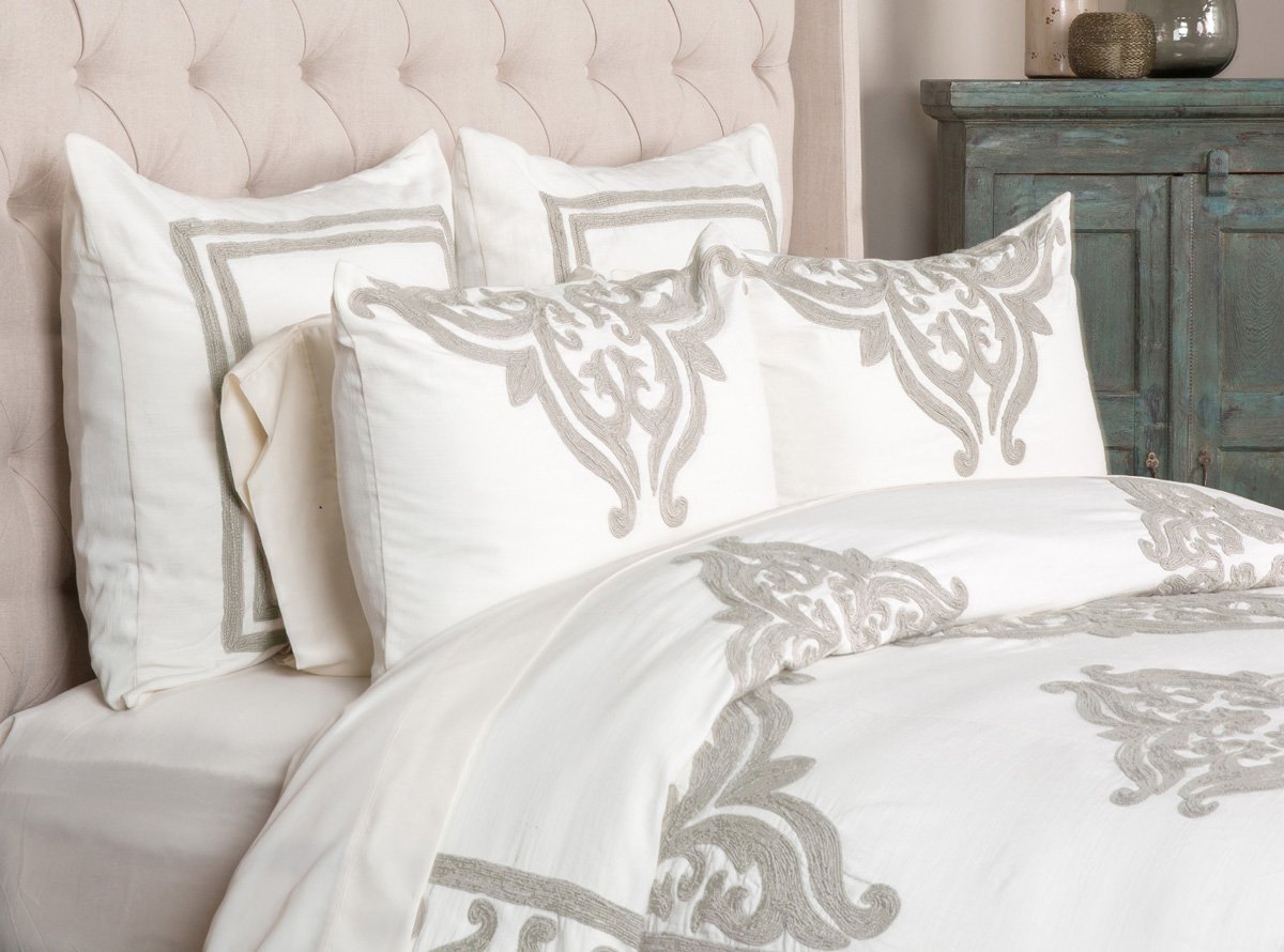 Patrina 6 Piece King Duvet Set, Ivory
