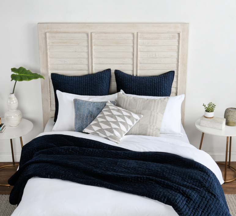 Bari Ocean Blue King Quilt, Velvet