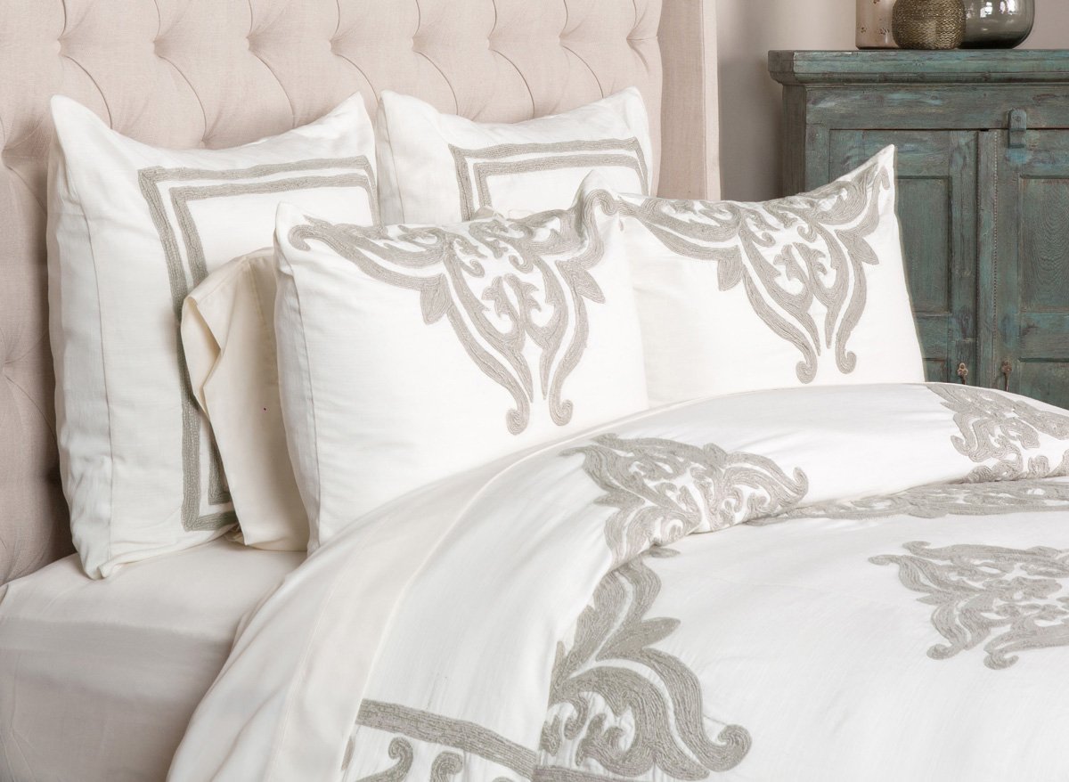 Patrina Ivory 5 Piece Queen Duvet Set