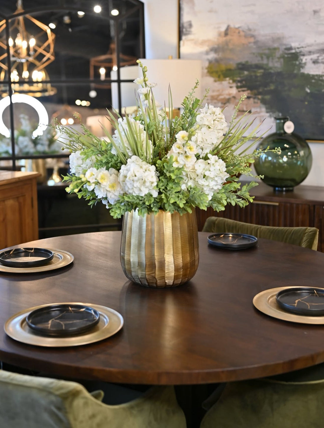 Decorating with Unity and Variety: How to Style Groupings That Wow