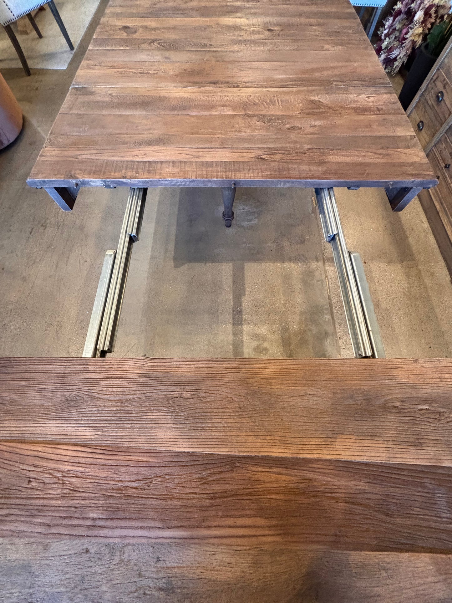 Annabelle Extension Dining Table