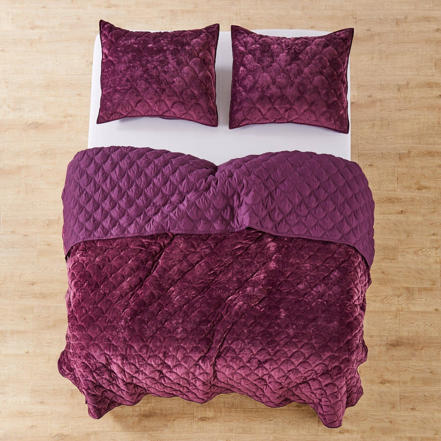 Ellora Plum Velvet Quilt, Queen