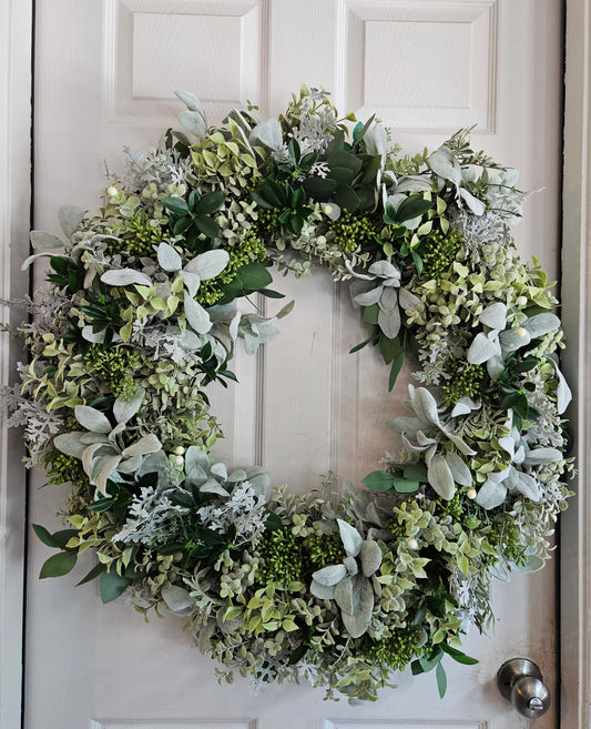 32" Assorted Greenery Wreath