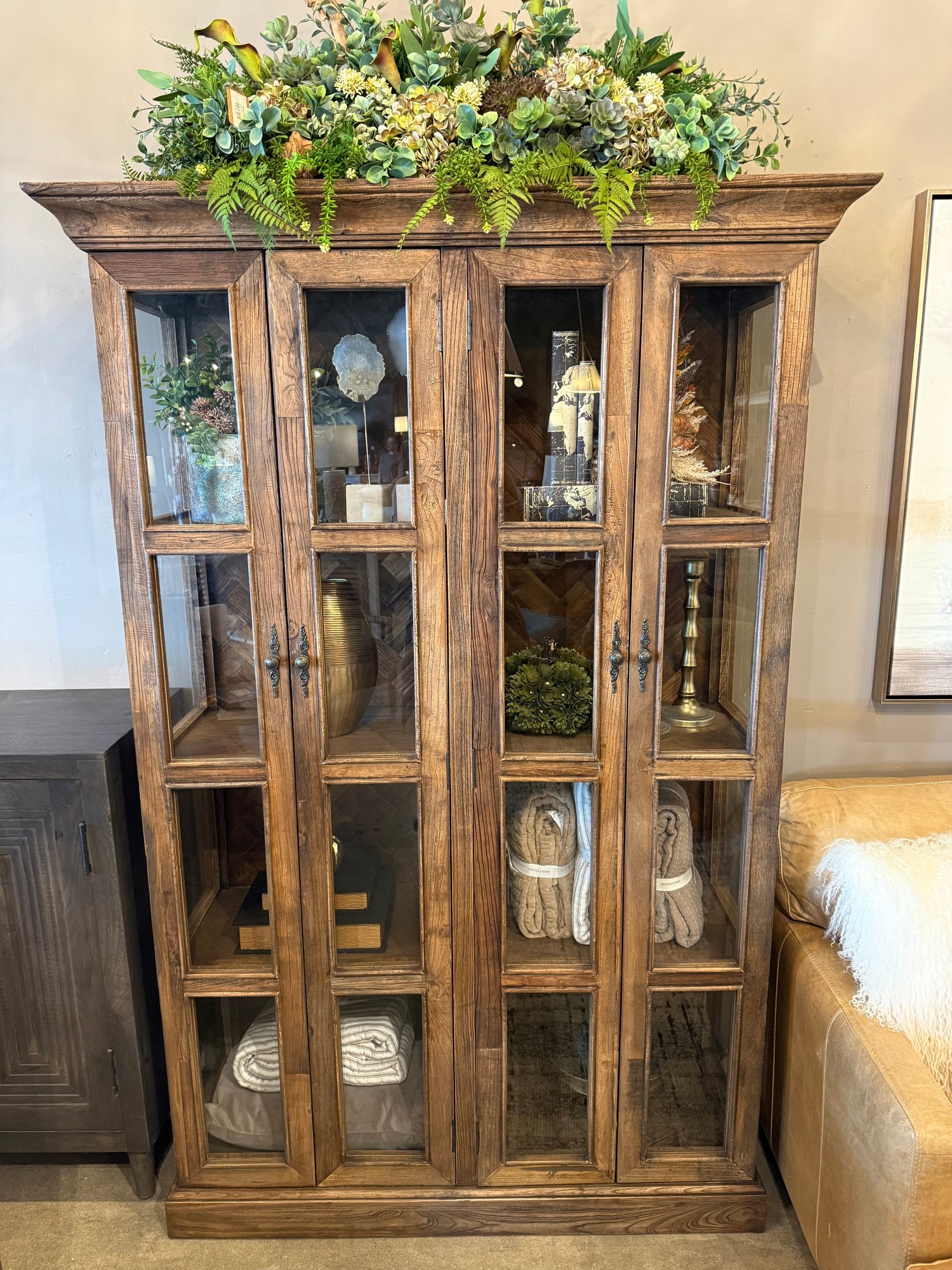 Display Cabinets, Bookcases, & Bookshelves