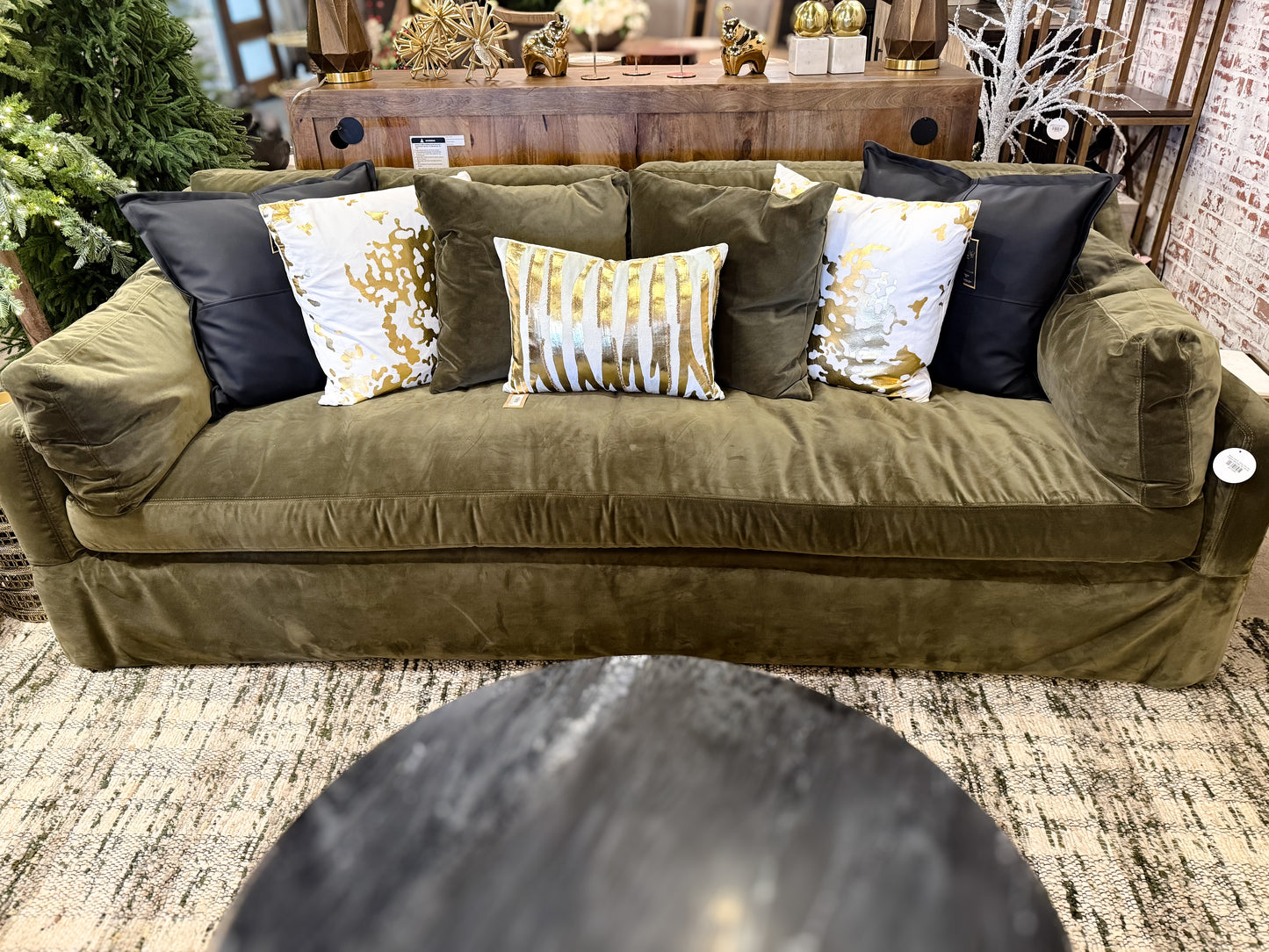 Madelyn Sofa 96", Vintage Velvet Olive