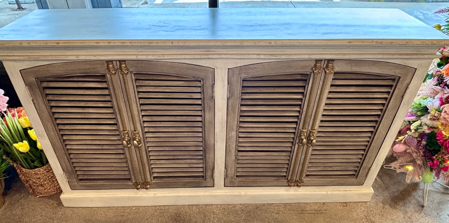 Evan Shutter Console