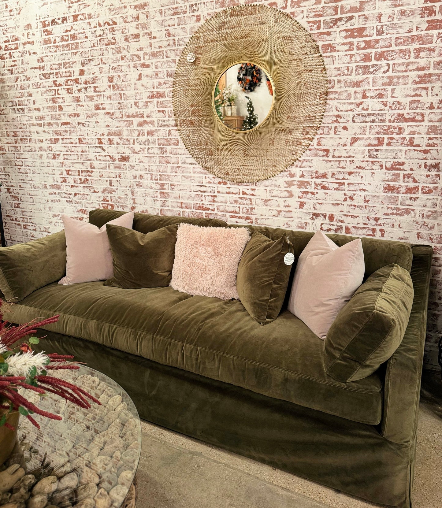 Madelyn Sofa 96", Vintage Velvet Olive