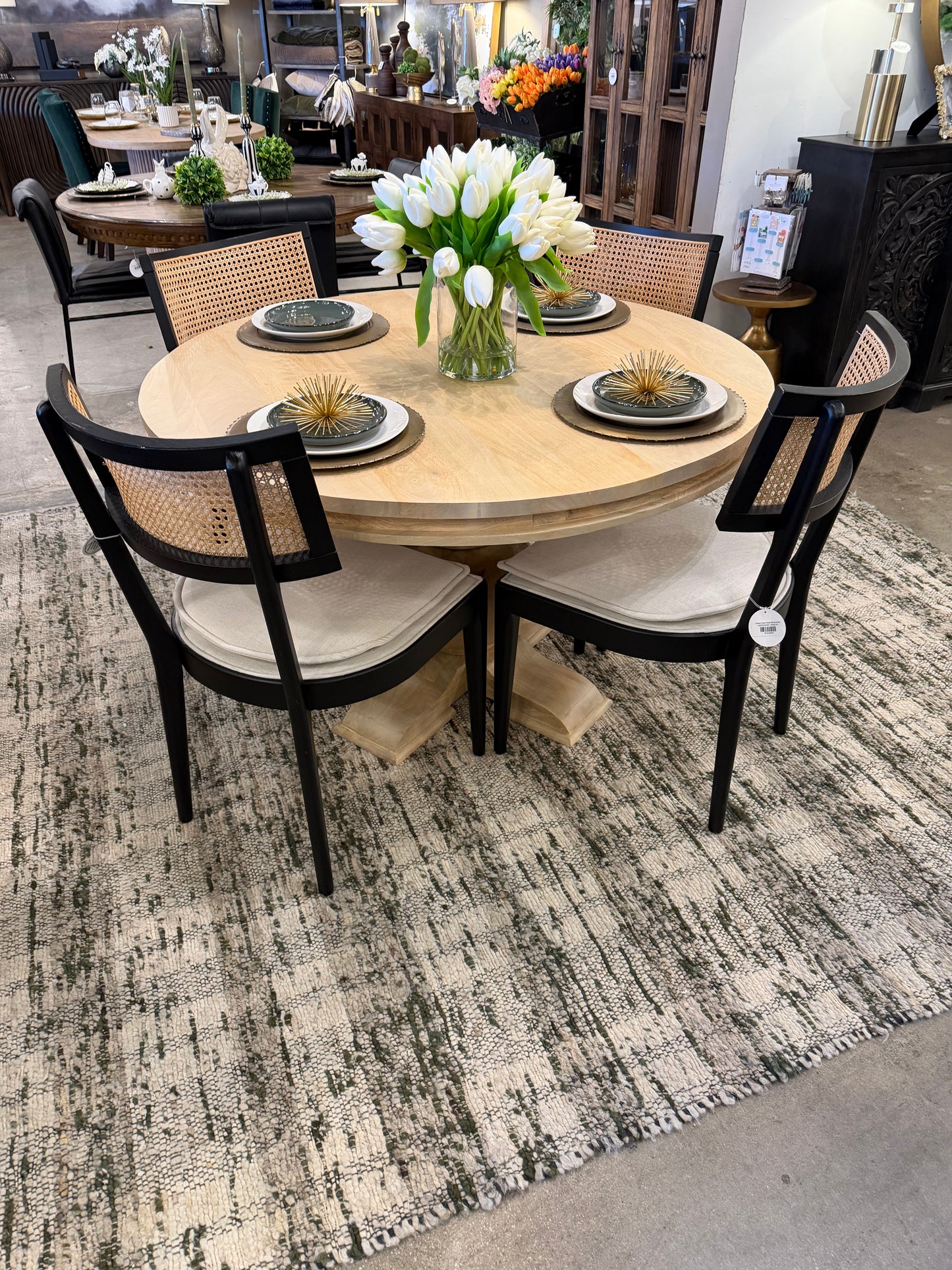 Hannah Round Dining Table 48"