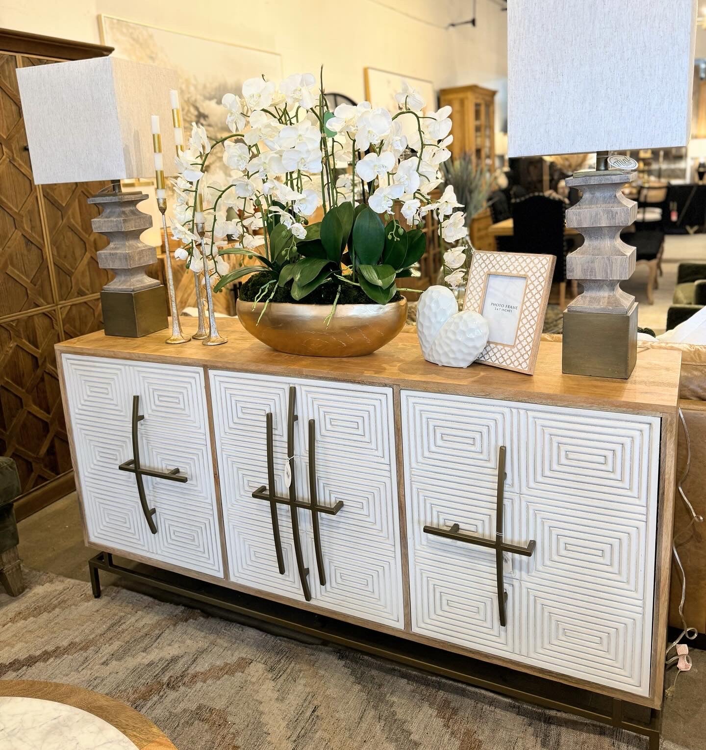 Lizzy Modern Transitional Sideboard – The Mint Julep