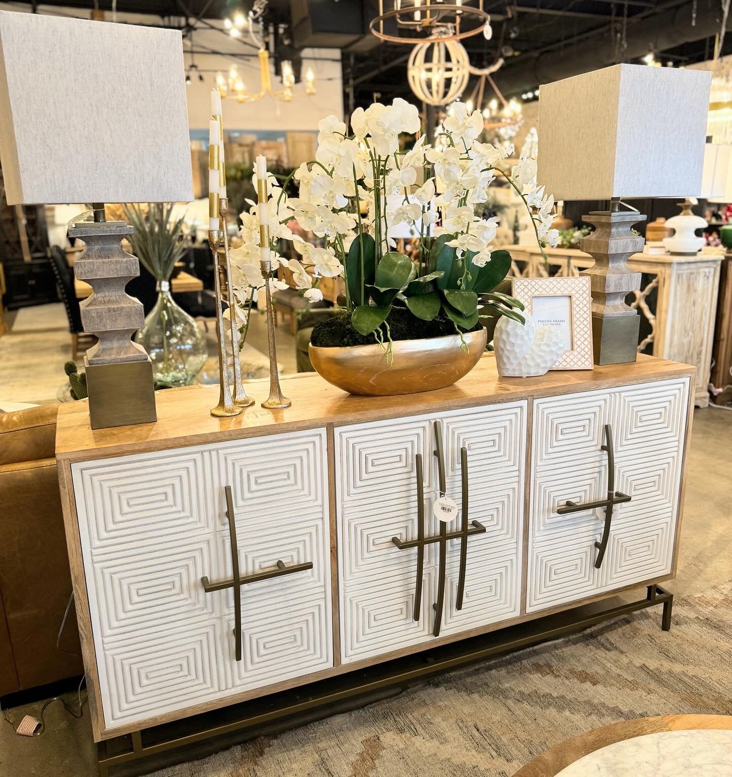 Lizzy Modern Transitional Sideboard – The Mint Julep