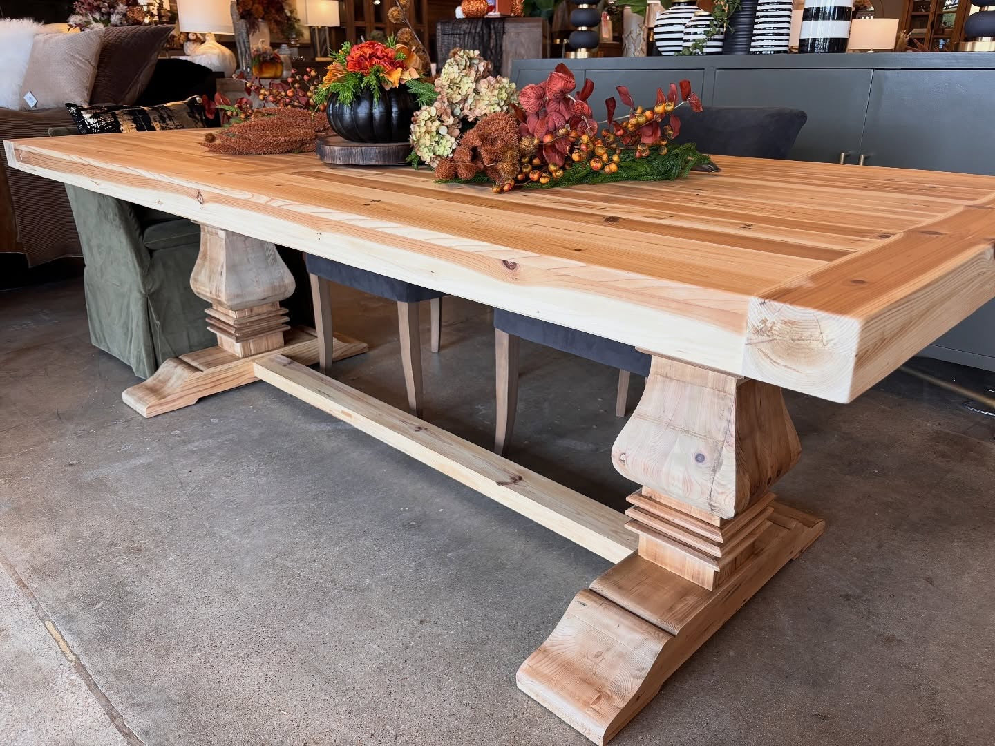 Elliot 8' Solid Elm Dining Table (Natural)