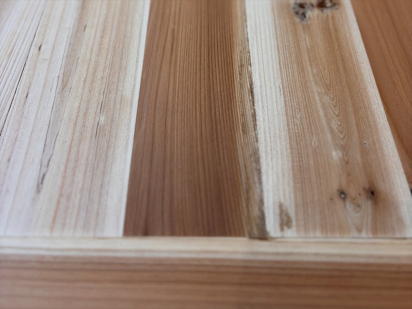 Elliot 8' Solid Elm Dining Table (Natural)