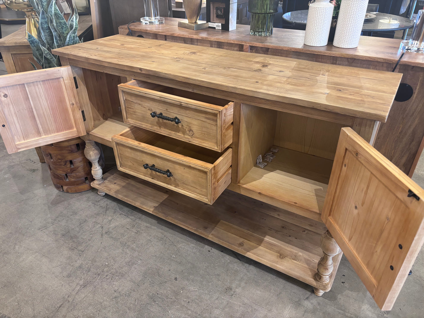 Ava Console (Natural)