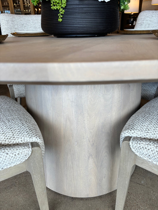 Meri Dining Table