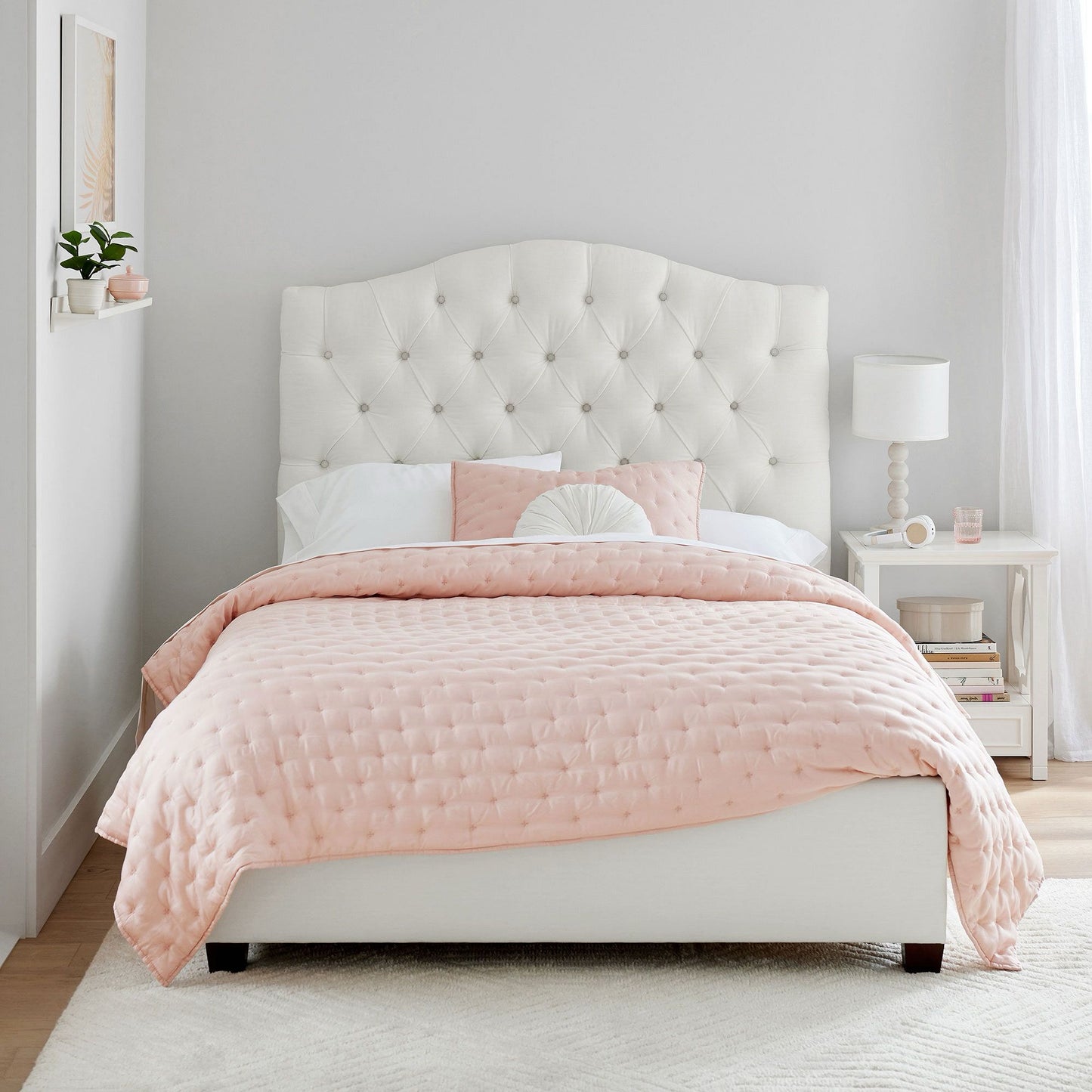 Tufted Upholstered Bed