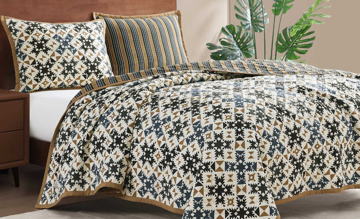 Mosaic Reversible Quilt Set, Queen