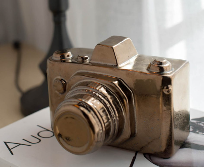 Camera, Gold