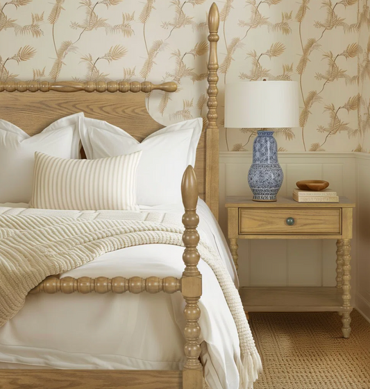 Brent Traditional Spindle Bed, Queen