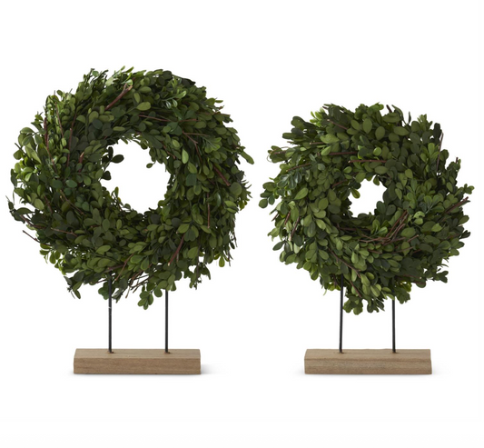 Preserved Boxwood Wreaths on Spindle (Various Sizes)