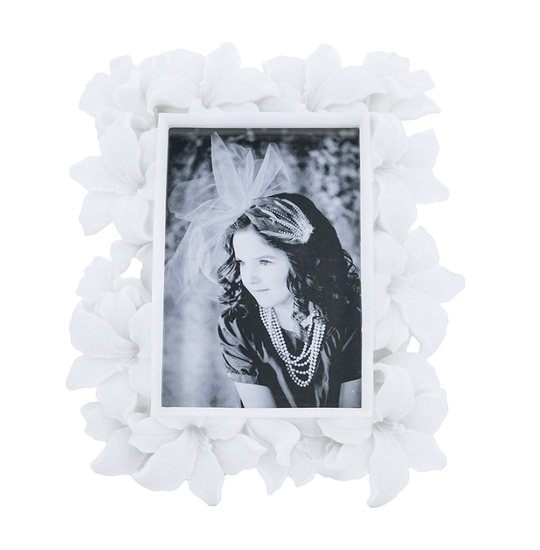 White Lily Photo Frame