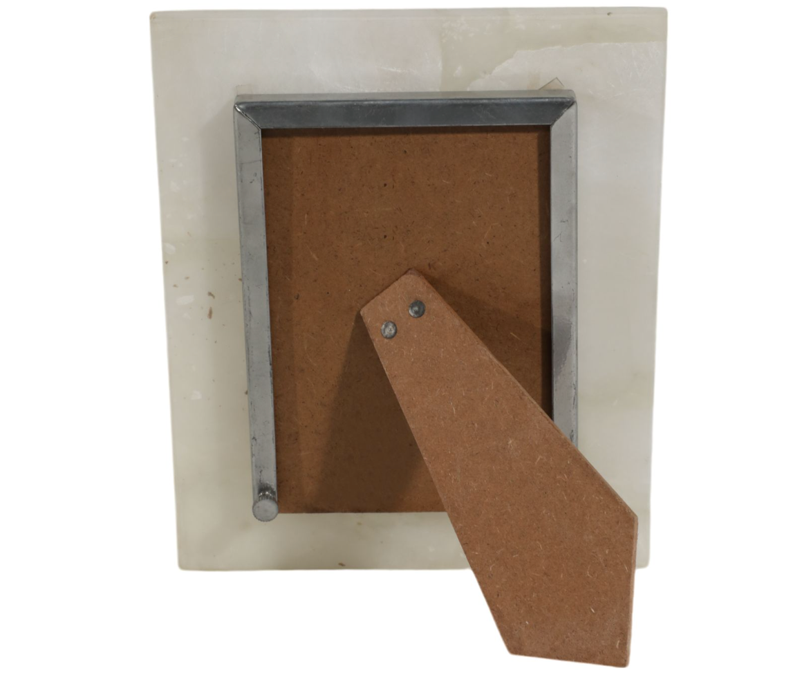 White Quartz Photo Frame (5x7)